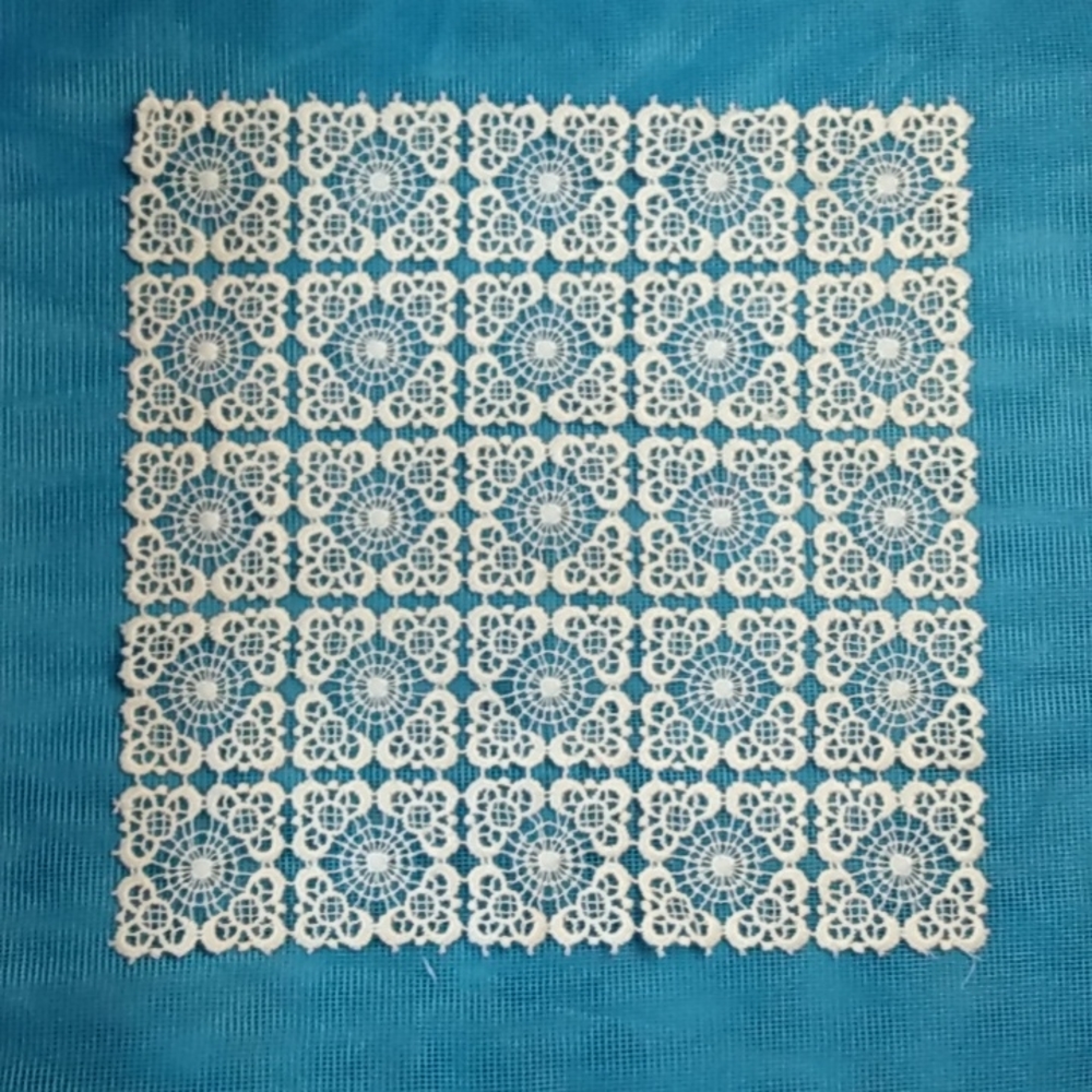 Vintage Square Dollie